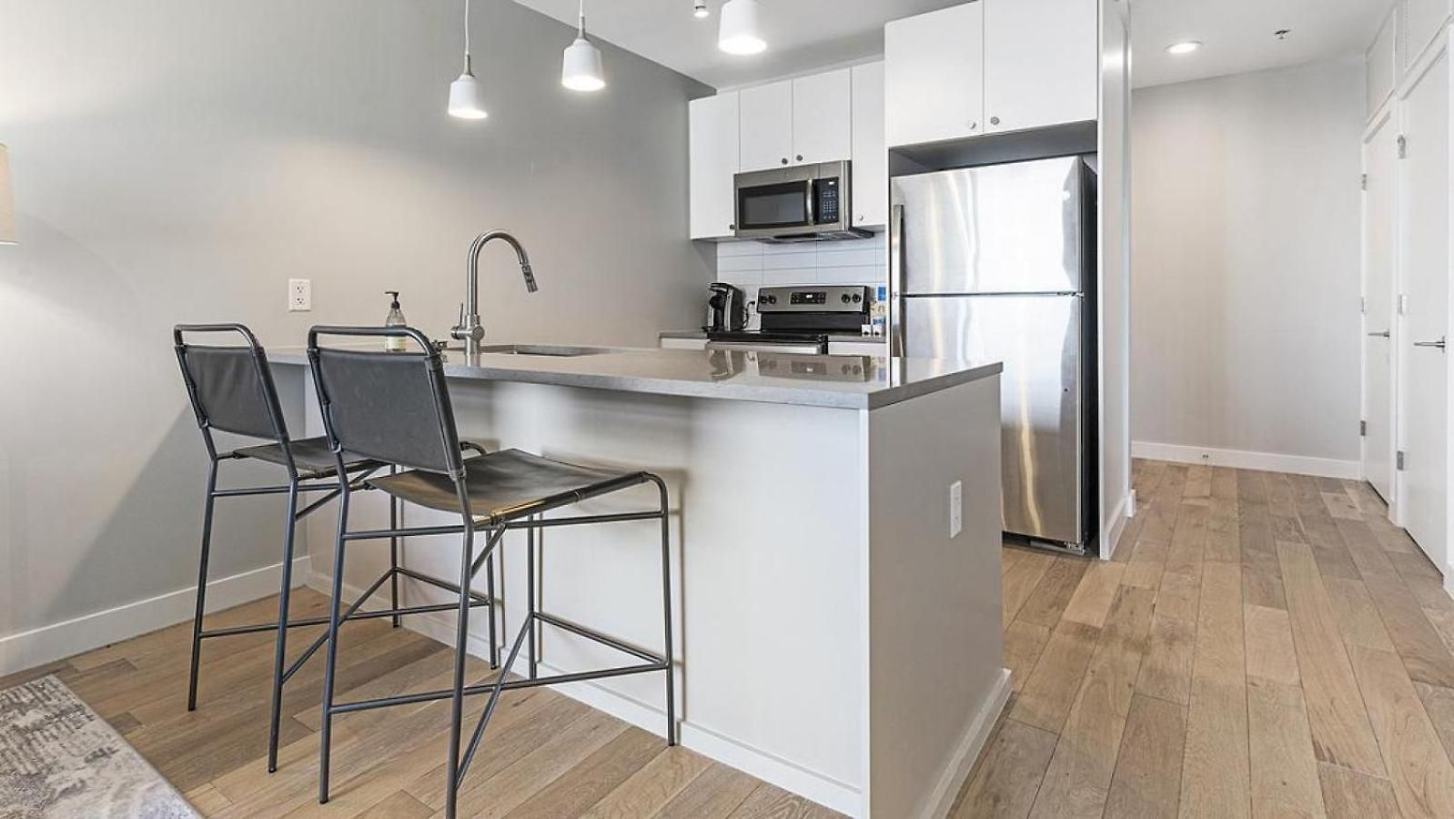 Landing Modern With Amazing Amenities New Orleans