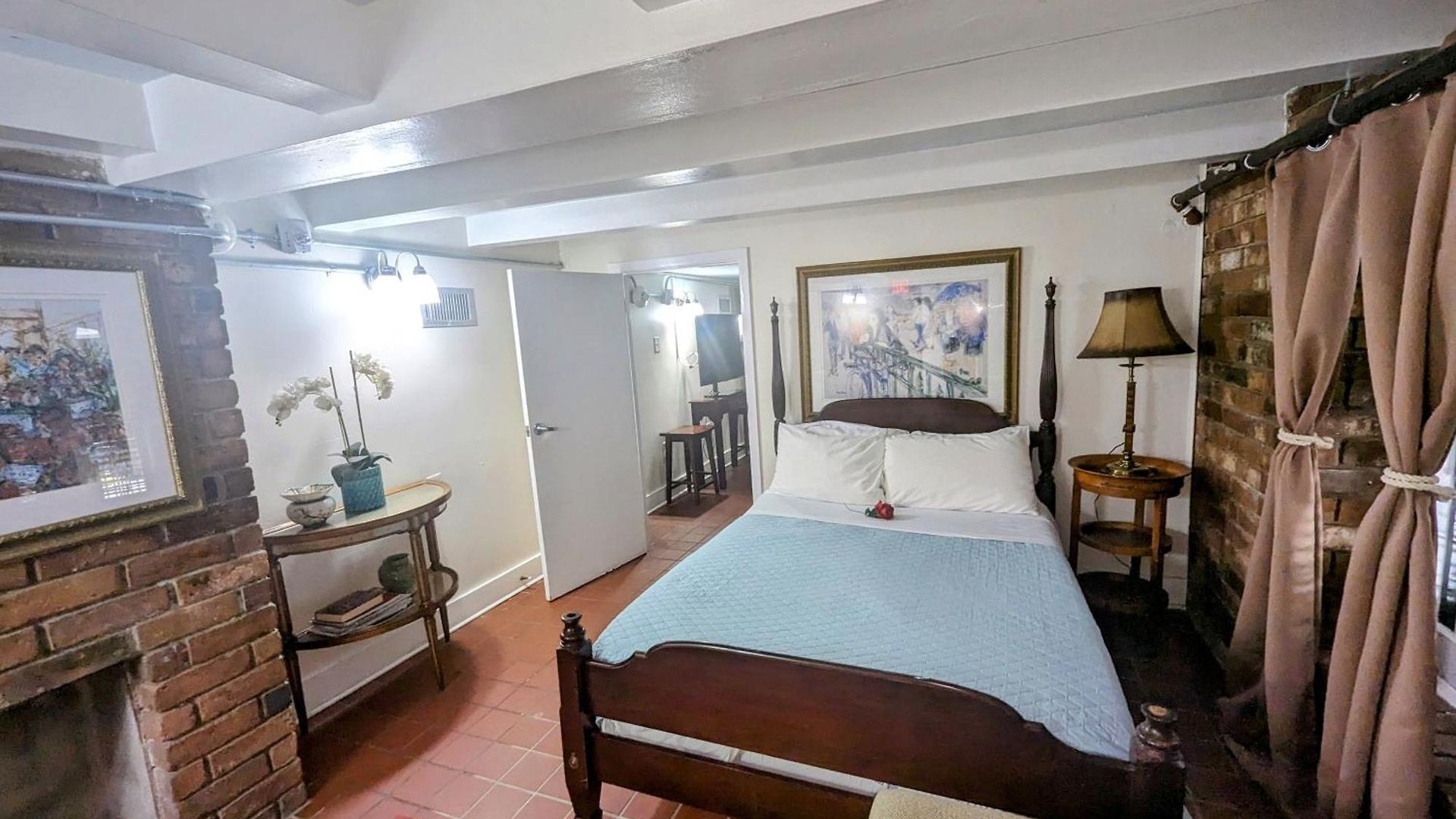 The Esplanade Mansion Bed & Breakfast
