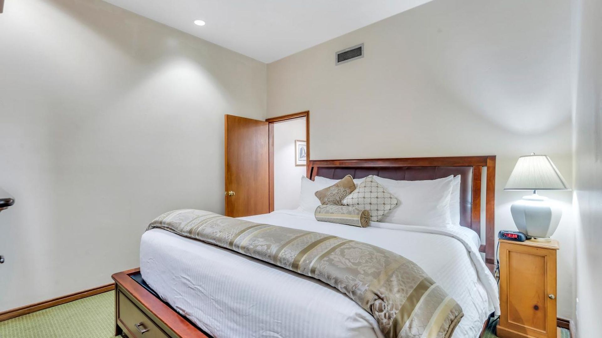 De L'eau Vive Hotel 3*