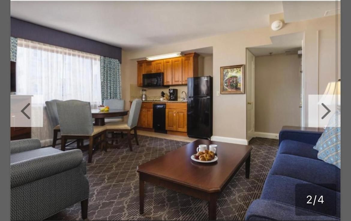 Hotel Avenue Plaza