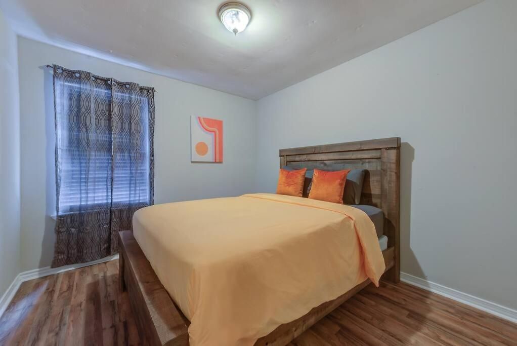 Frenchmen St Townhome Holiday home *