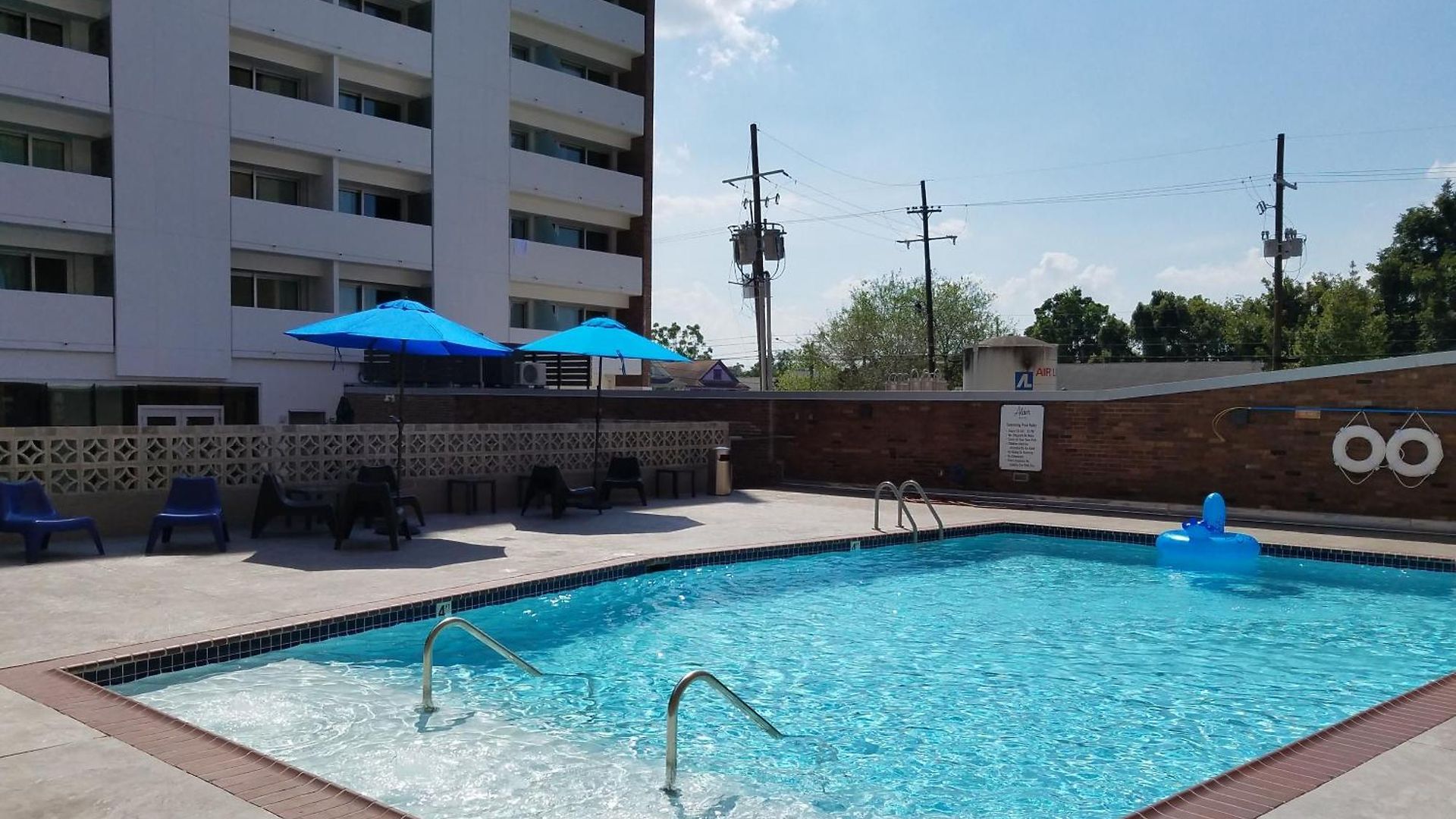 Alder Uptown Hotel 3*