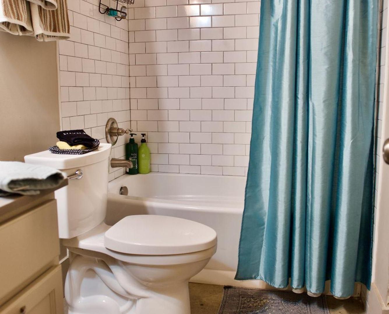 Very Close To French Quarter 2bed Apartment