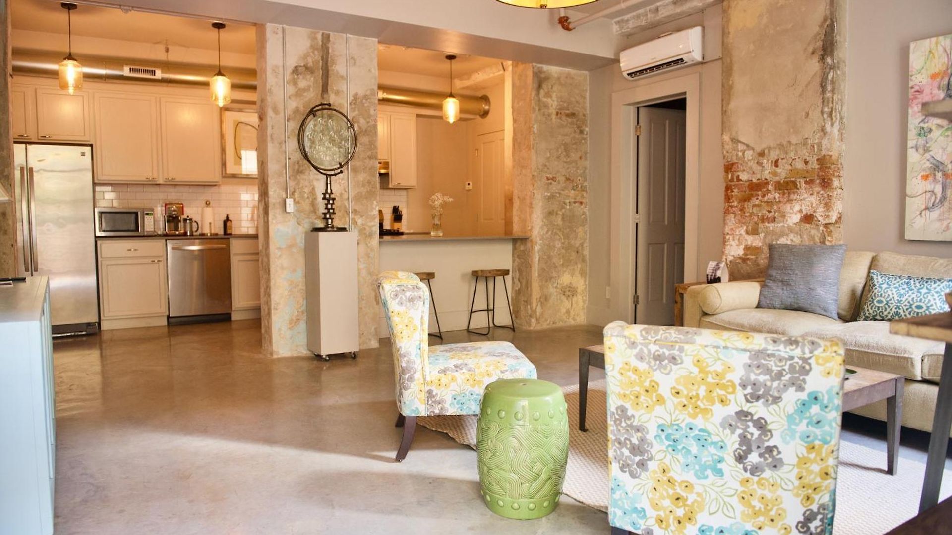 Very Close To French Quarter 2bed Apartment