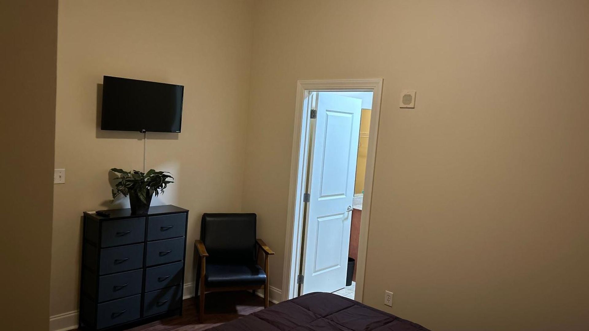 925 Common #1201 Farm stay