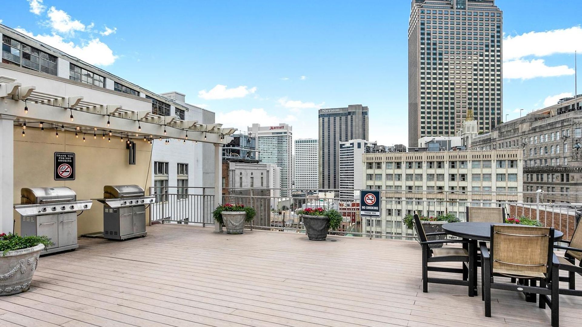 Spacious Modern Near French Quarter