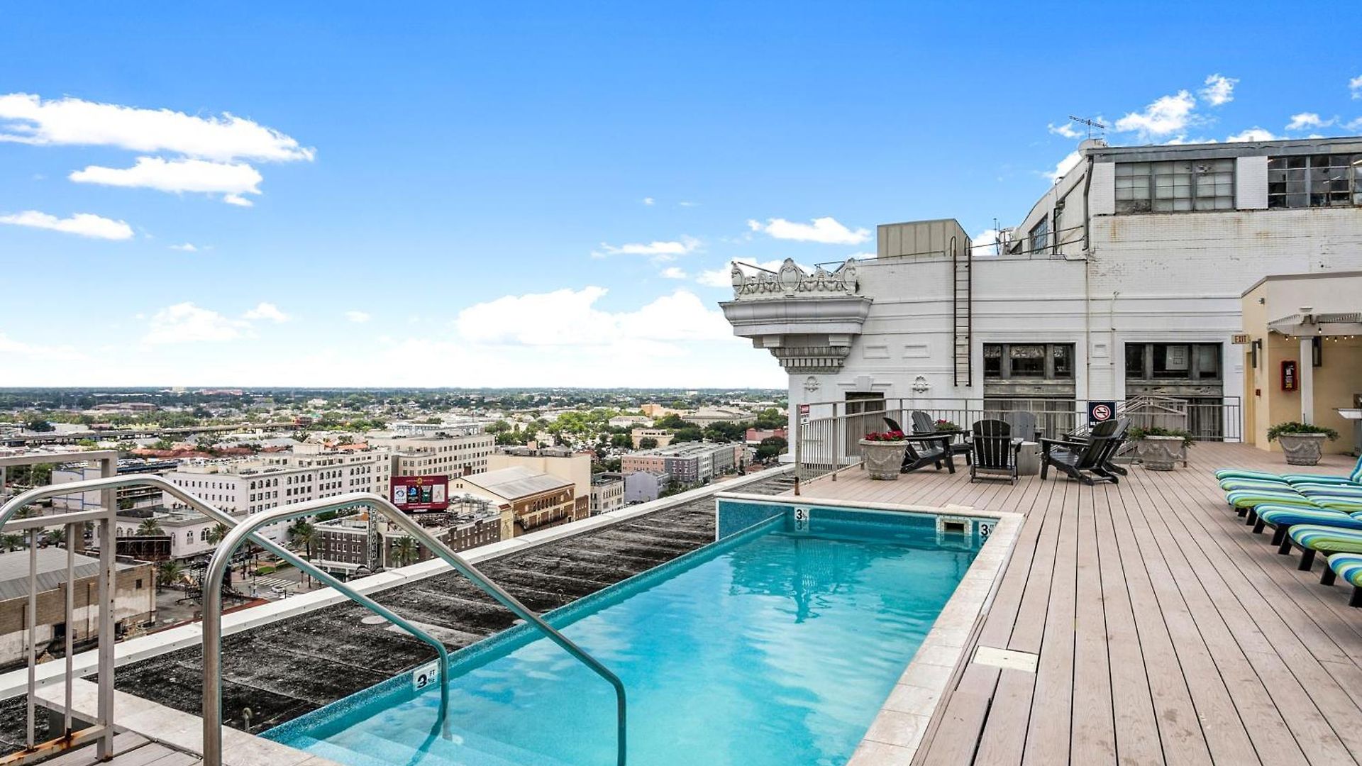 Spacious Modern Near French Quarter *