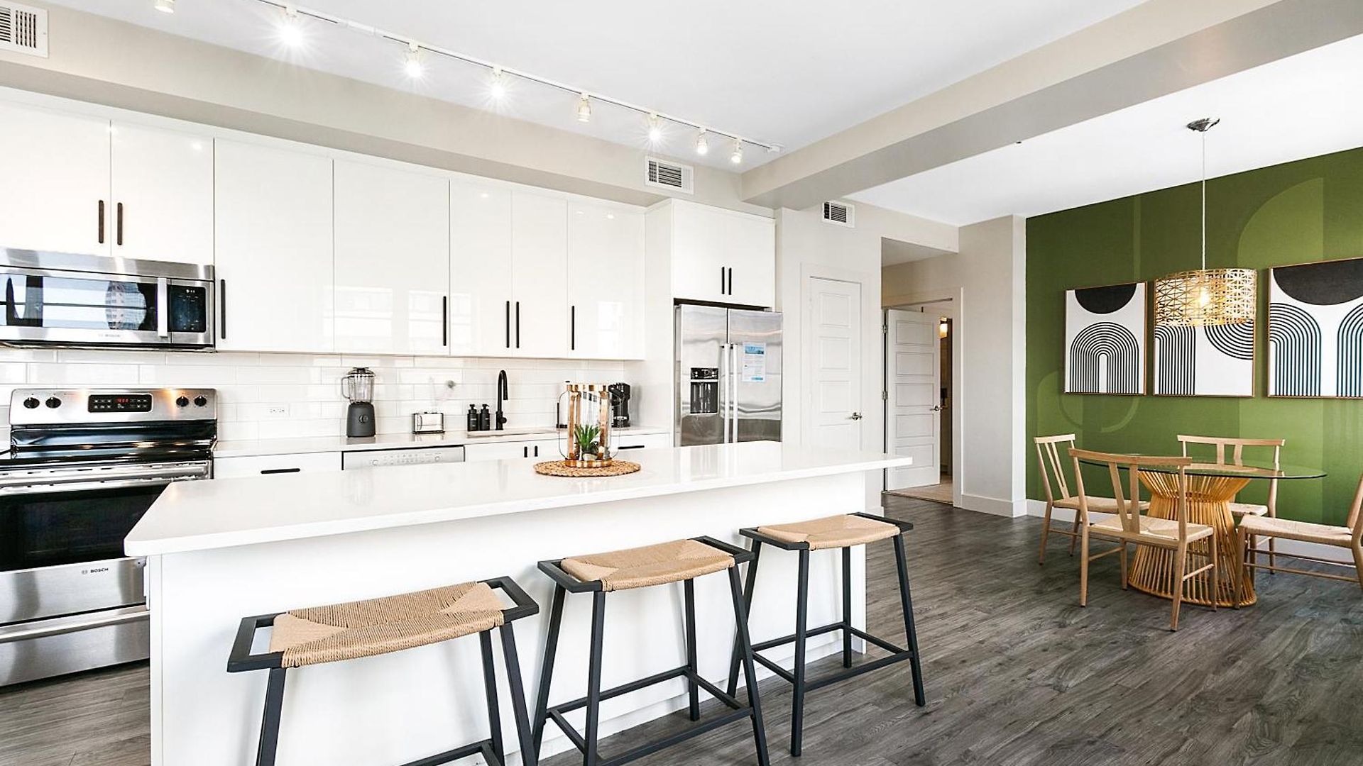 Apartment 2br Spacious Downtown