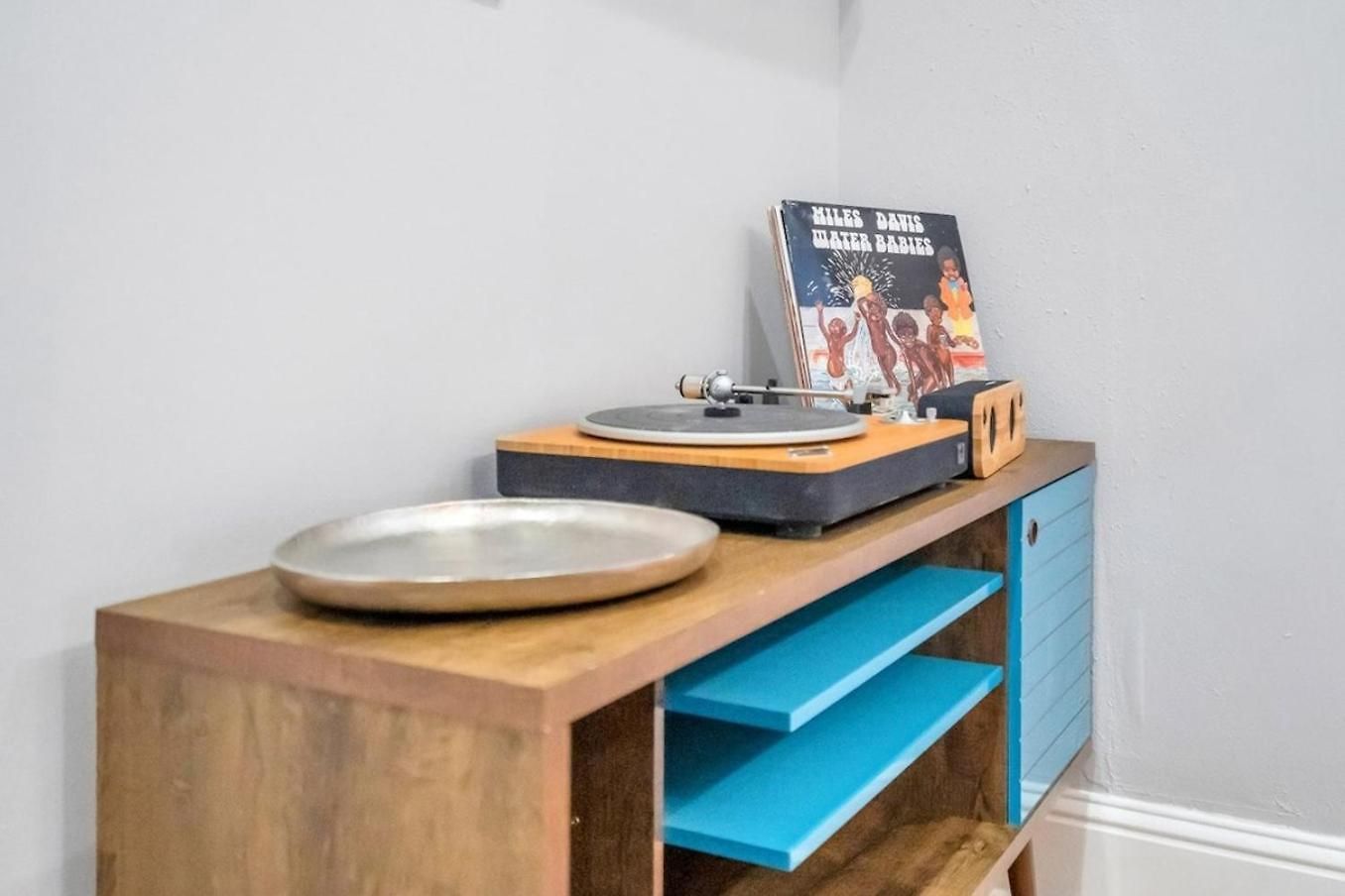 Skyline Views & Bosch Kitchen Near French Quarter Holiday home