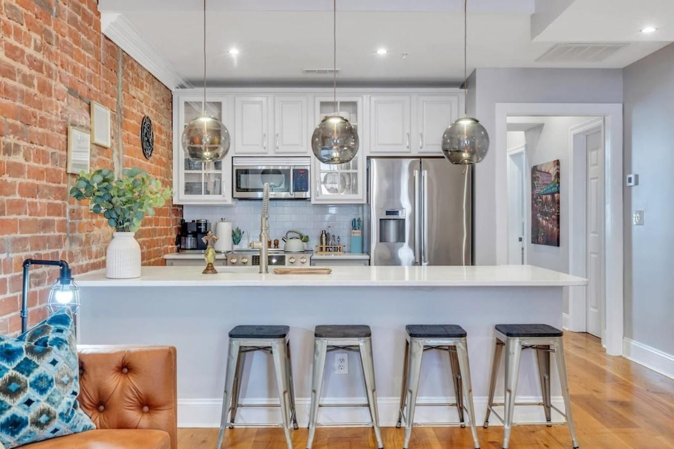 Skyline Views & Bosch Kitchen Near French Quarter Holiday home