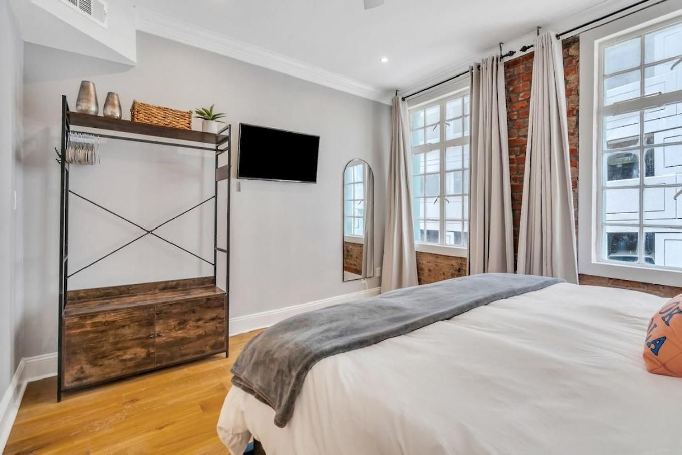 Holiday home Skyline Views & Bosch Kitchen Near French Quarter *
