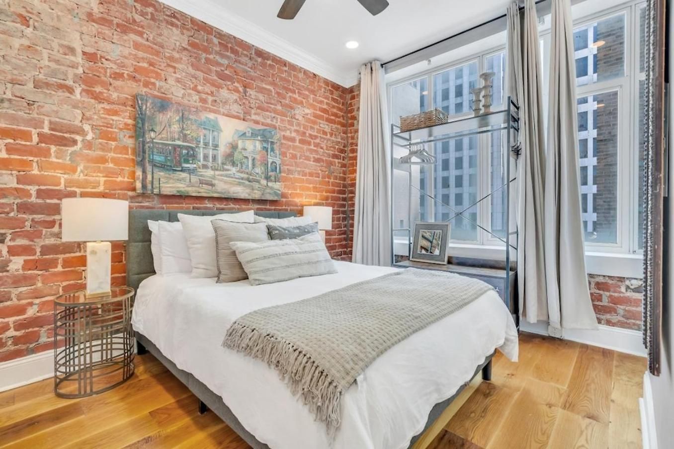 Skyline Views & Bosch Kitchen Near French Quarter *