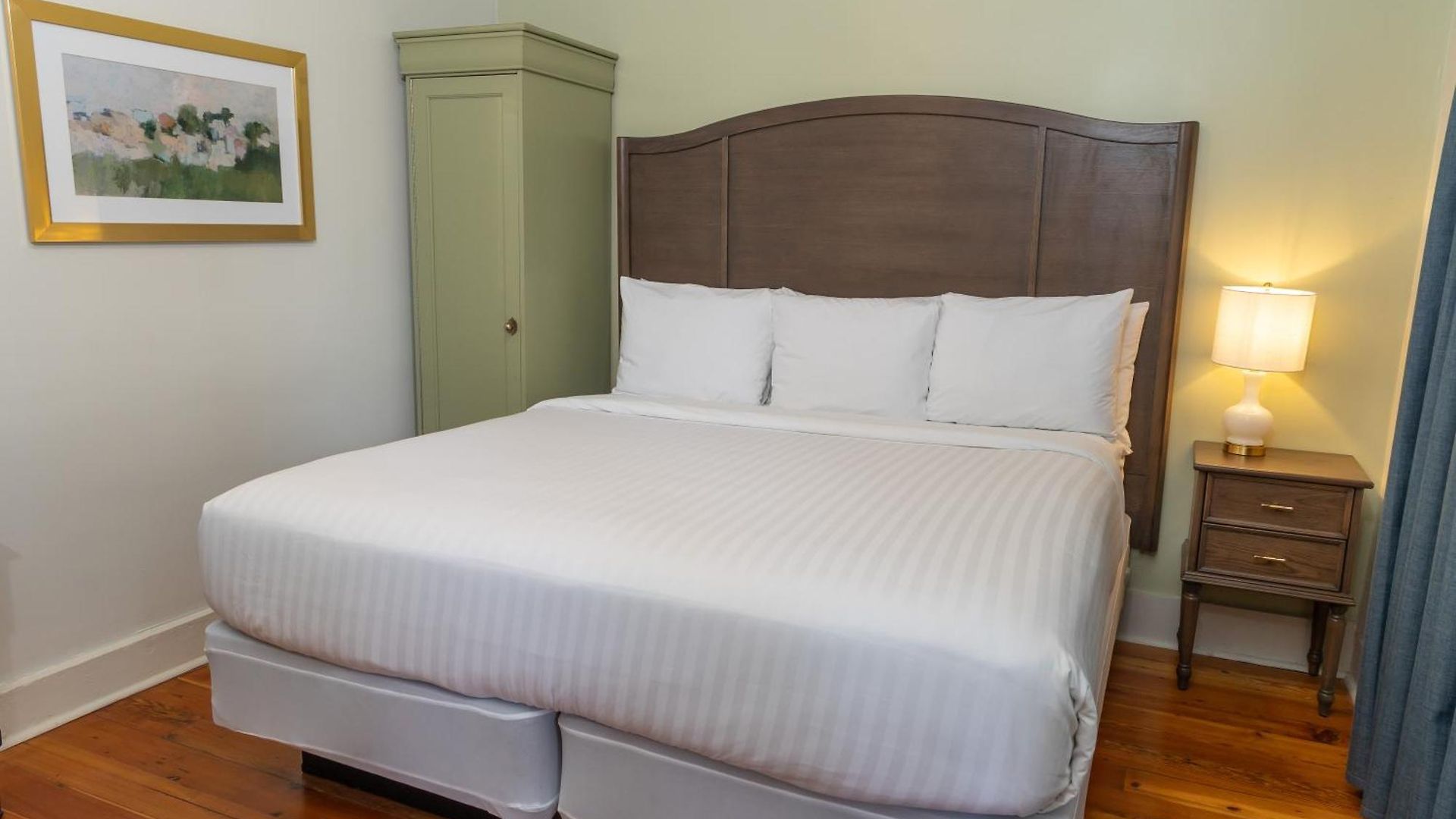 On St. Ann, A French Quarter Inn 3*