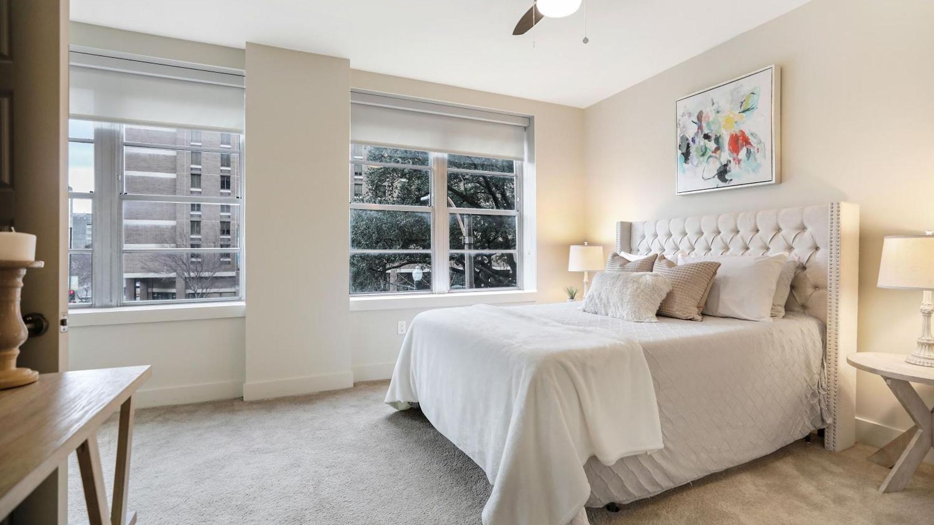 2br Spacious Downtown Apartment