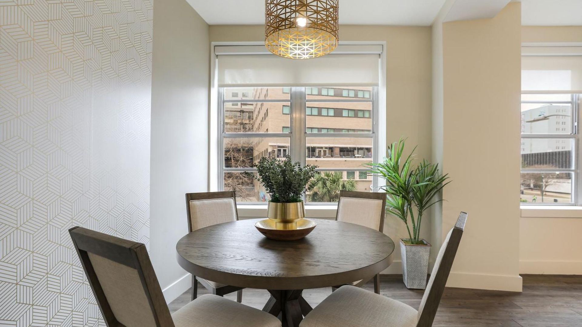2br Spacious Downtown Apartment New Orleans