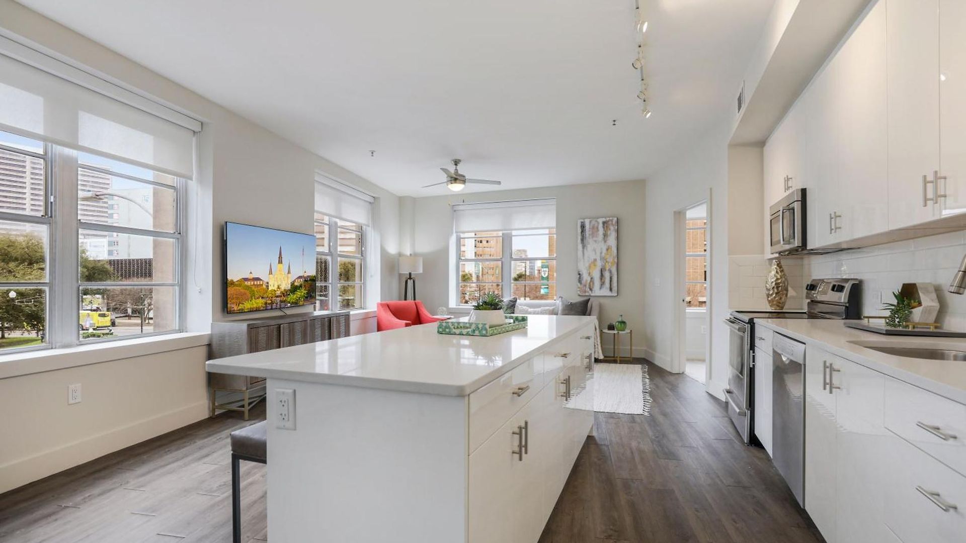 Apartment 2br Spacious Downtown