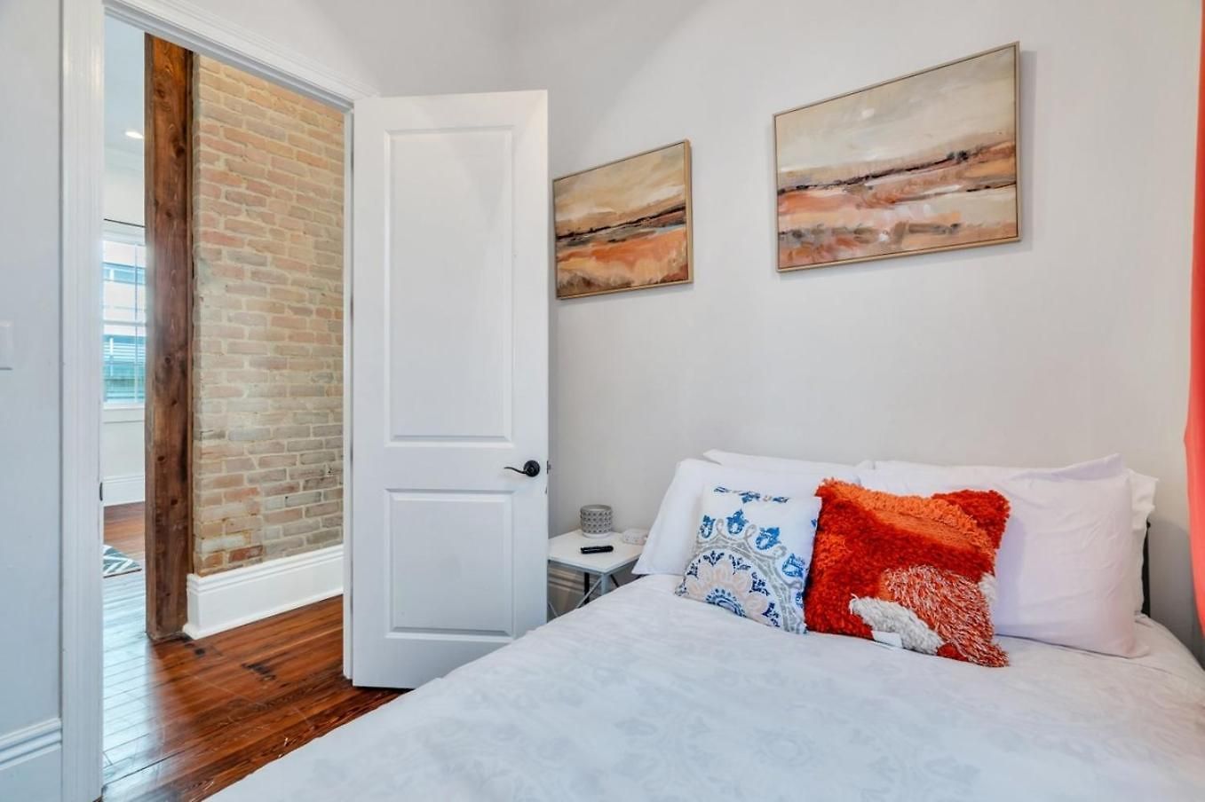 Bright Home W Plunge Pool & Arcade Games