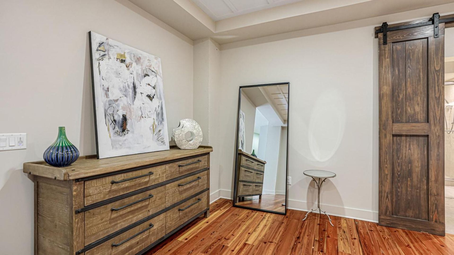 Apartment 2br Spacious Downtown