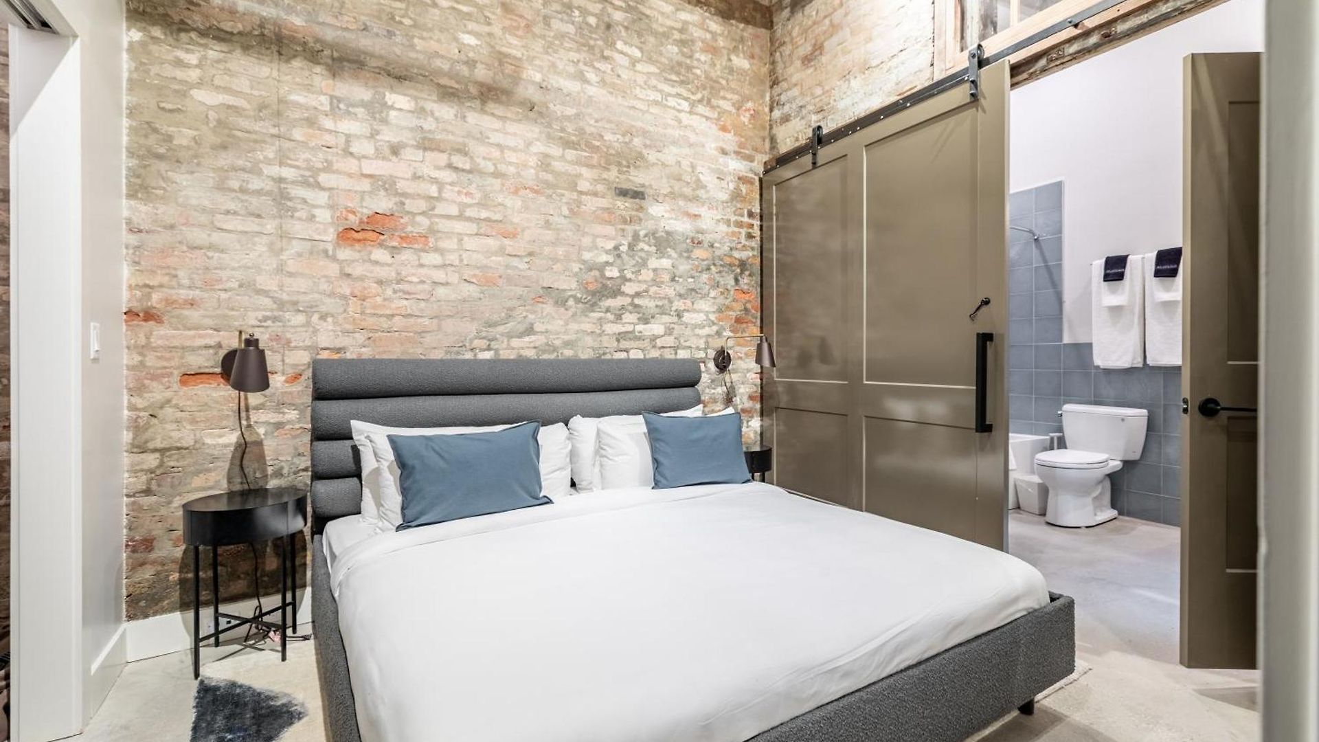 Ironworks Building Apartment *