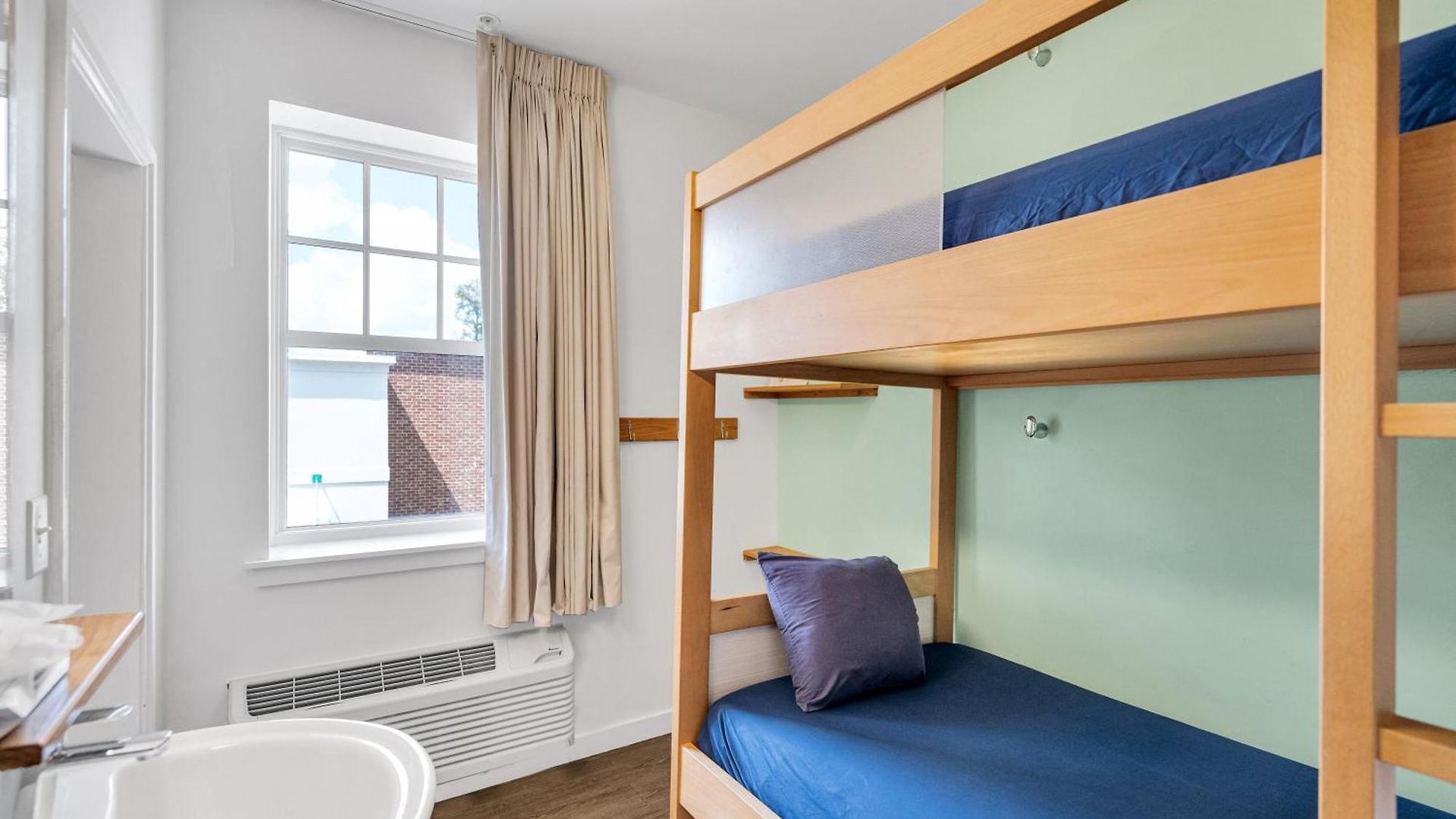 The Quisby Hotel 3*