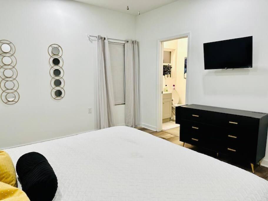 Modern City Nola Near Super Dome With Parking * New Orleans