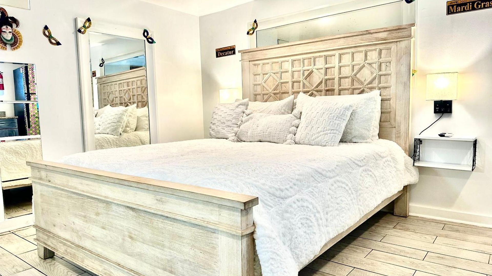 Magazine Mansion Motel 3*