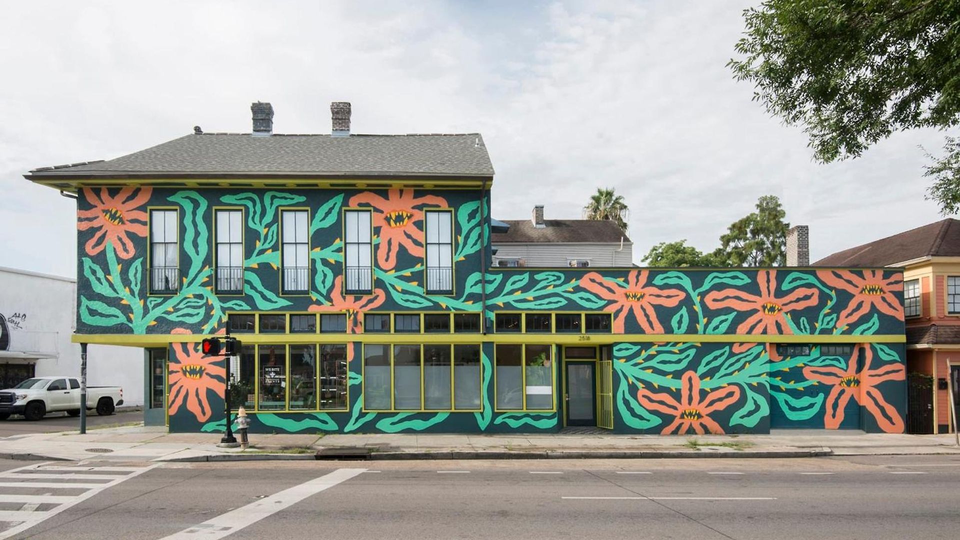 Marigny Bd Surrounded By Music Food And Art New Orleans