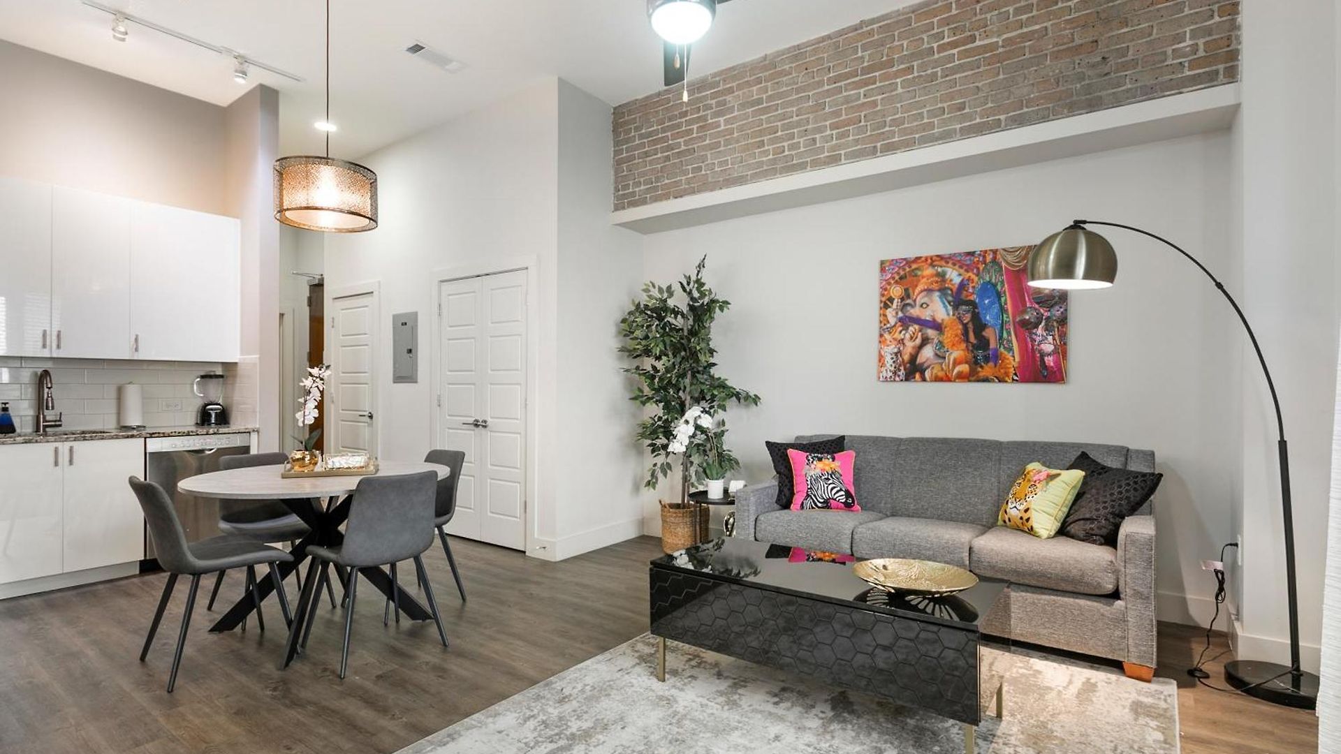 Apartment Urban Living In The Heart Of New Orleans