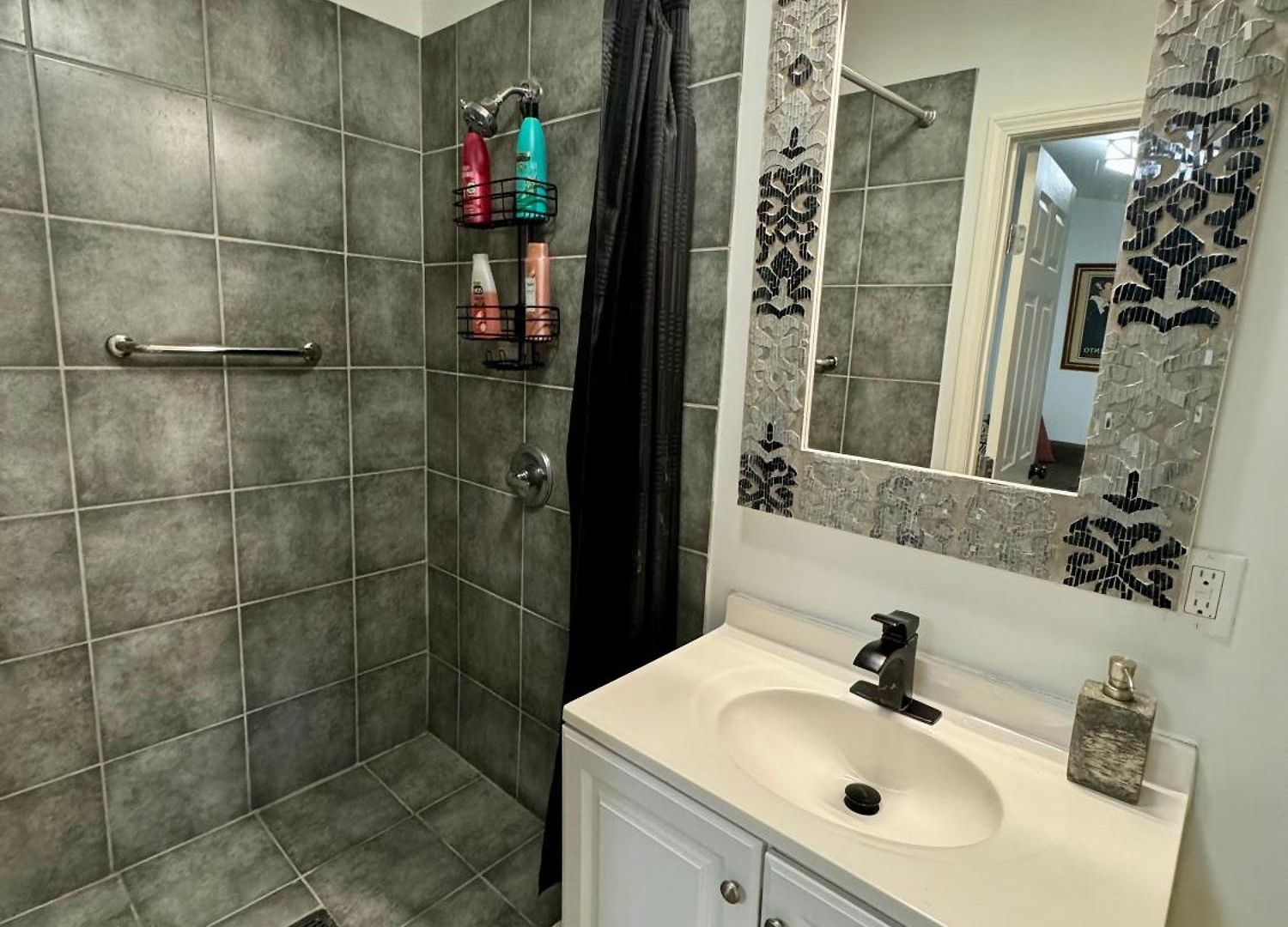 Apartment One Bedroom With Hot Tub 2 Blocks To Magazine Street
