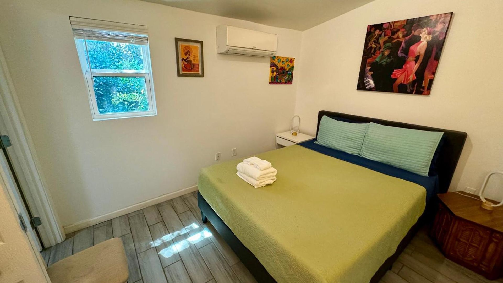 One Bedroom With Hot Tub 2 Blocks To Magazine Street New Orleans