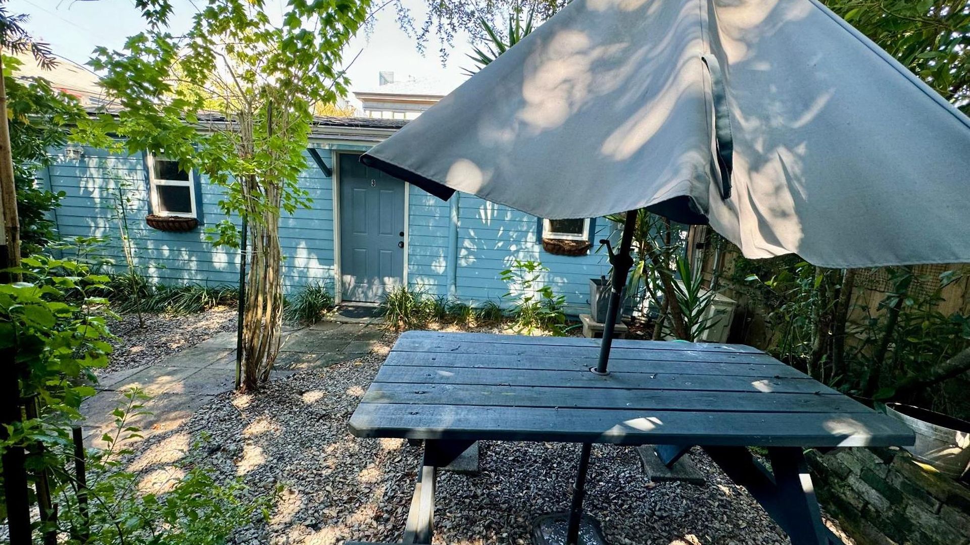 One Bedroom With Hot Tub 2 Blocks To Magazine Street Apartment New Orleans