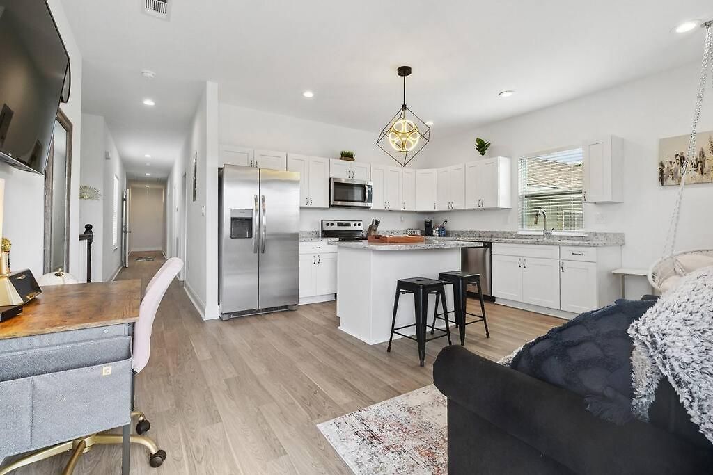 Luxury 6br Oasis Near French Qtr Apartment