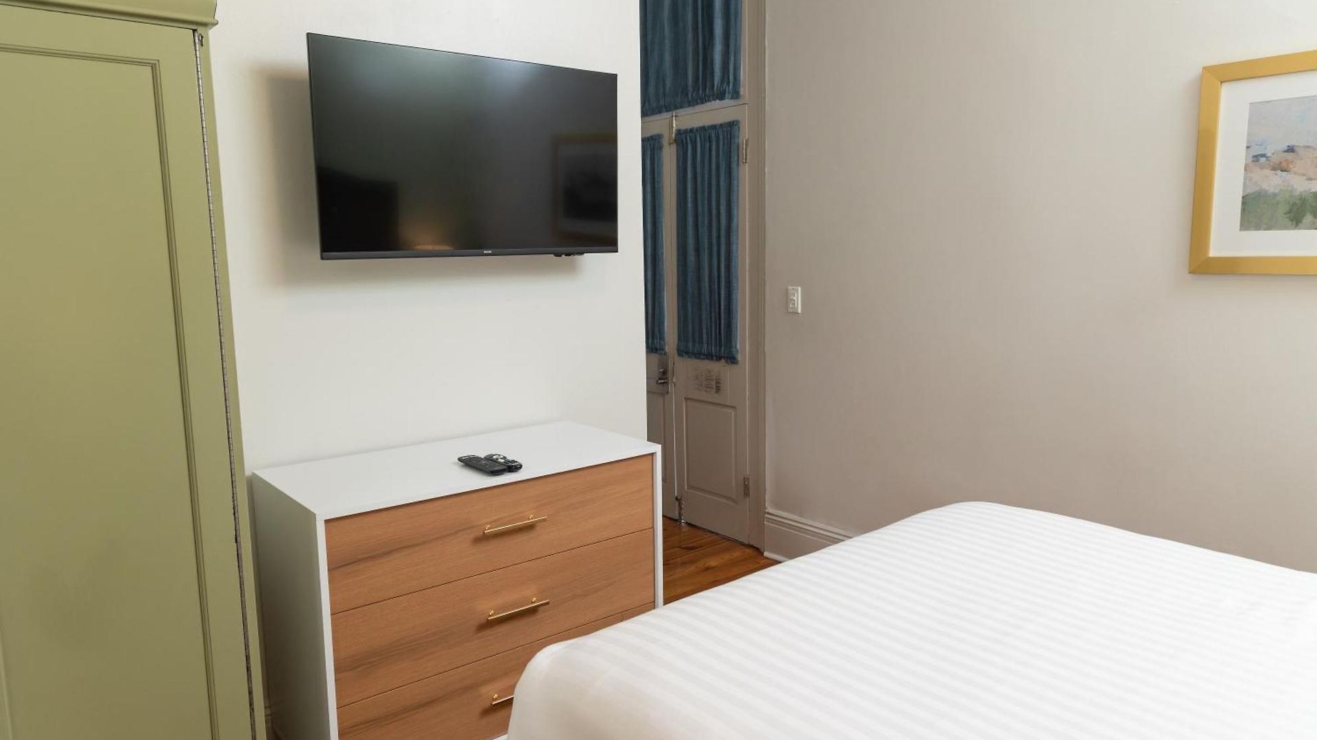 Inn On St. Peter, A French Quarter 3*