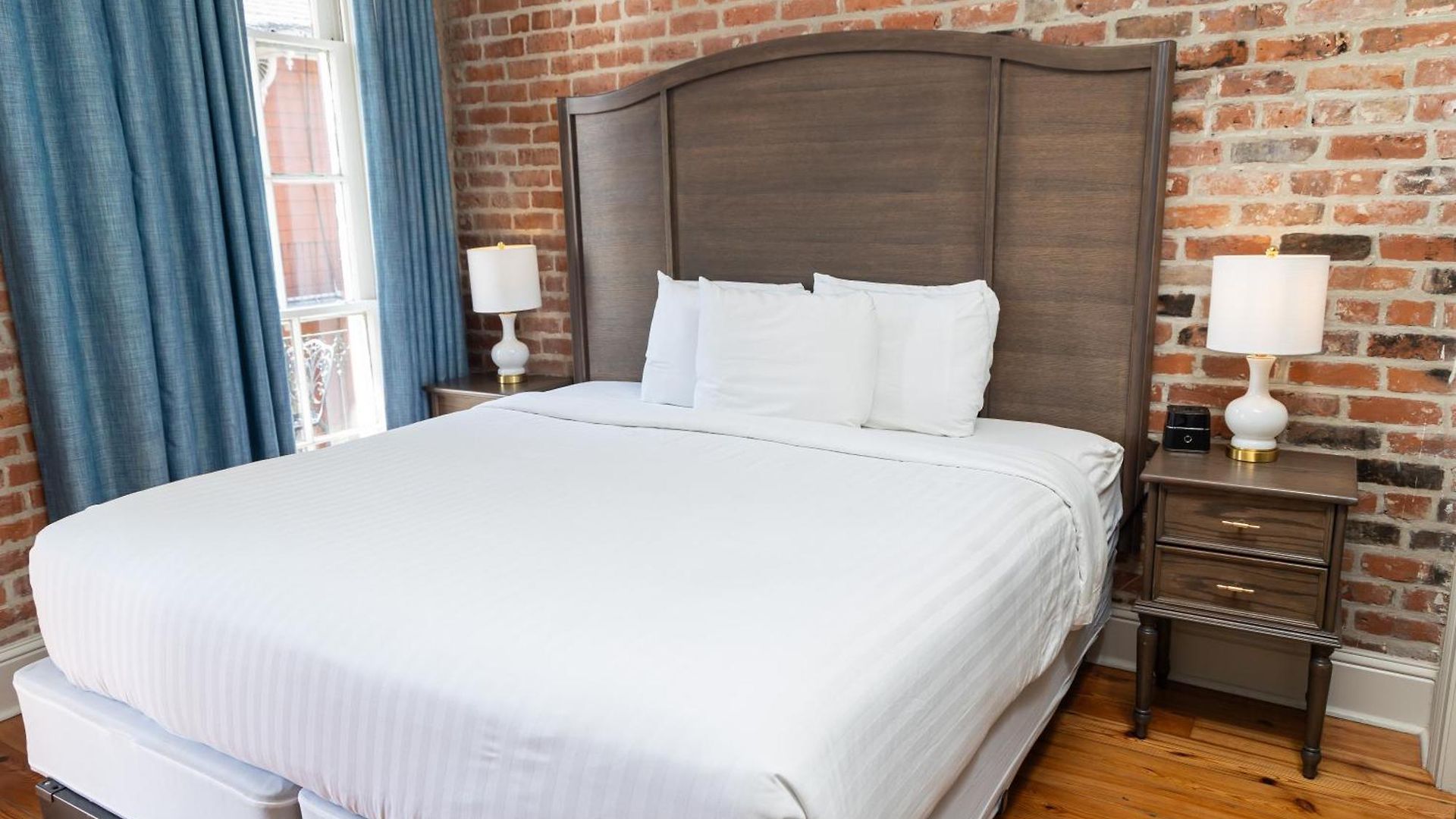 On St. Peter, A French Quarter Inn 3*