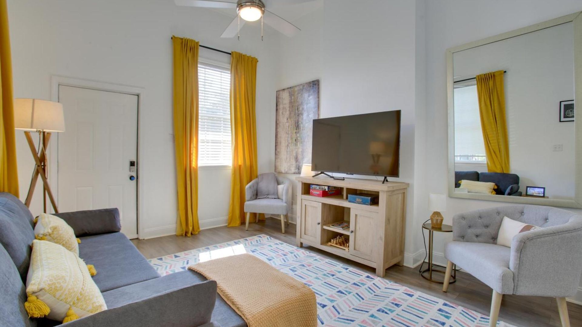 2 Mi To Dtwn: Escape! Holiday home