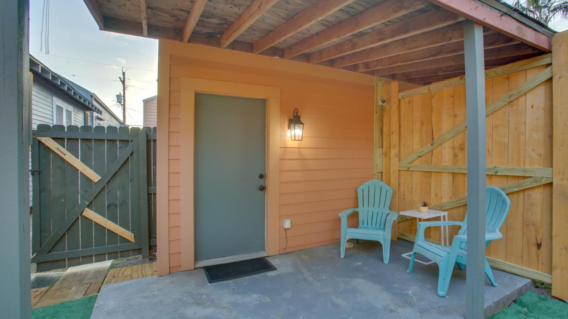 2 Mi To Dtwn: Escape! Holiday home *