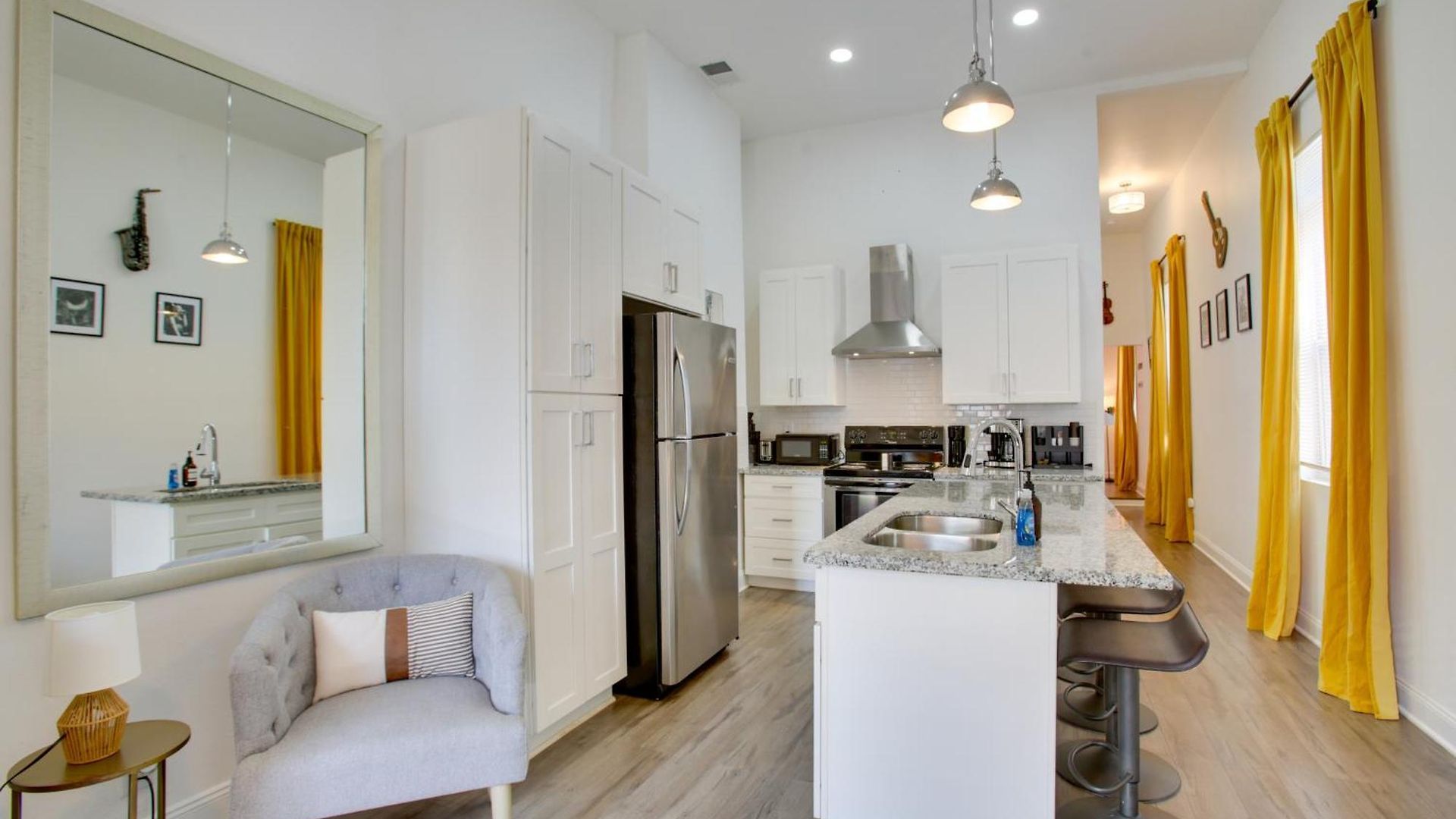 2 Mi To Dtwn: Escape! Holiday home *