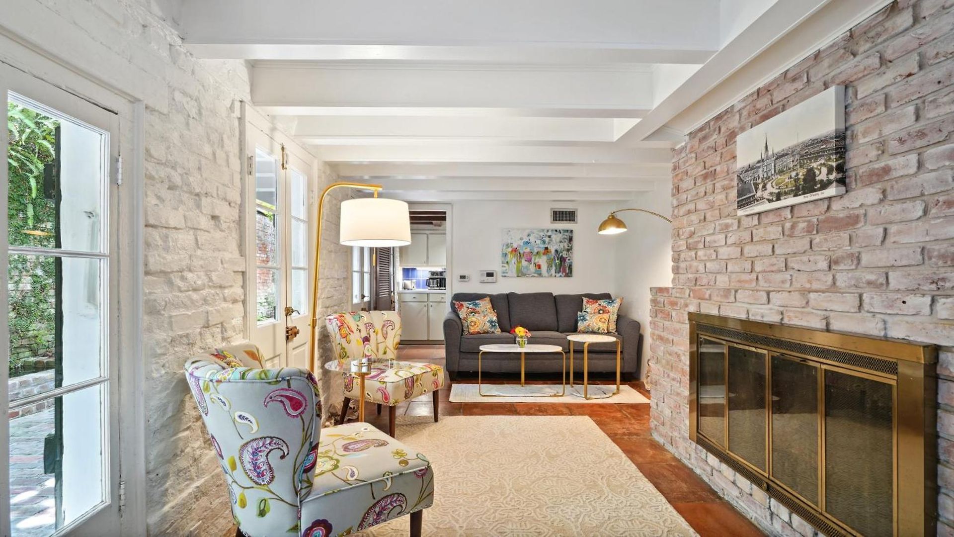 The Lanaux Mansion Bed & Breakfast 4*