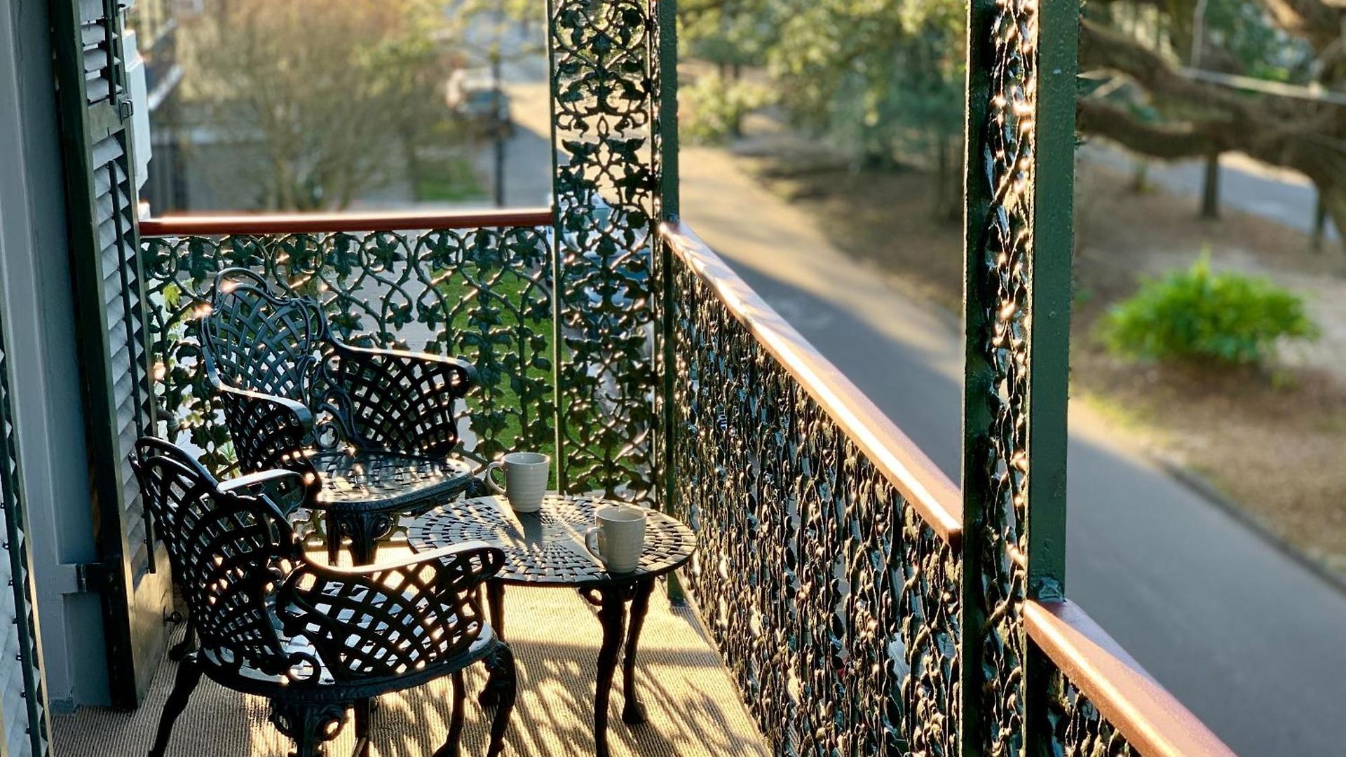 The Lanaux Mansion Bed & Breakfast