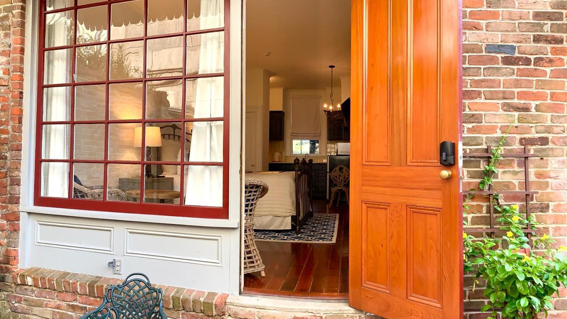Bed & Breakfast The Lanaux Mansion