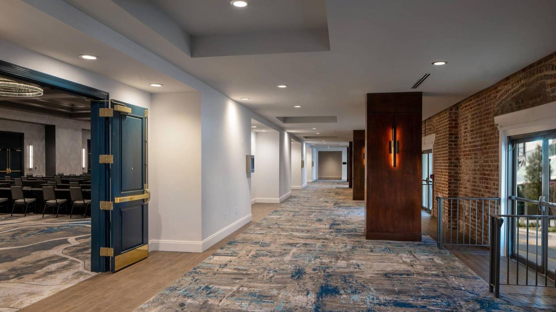 Marriott Warehouse Arts District Hotel