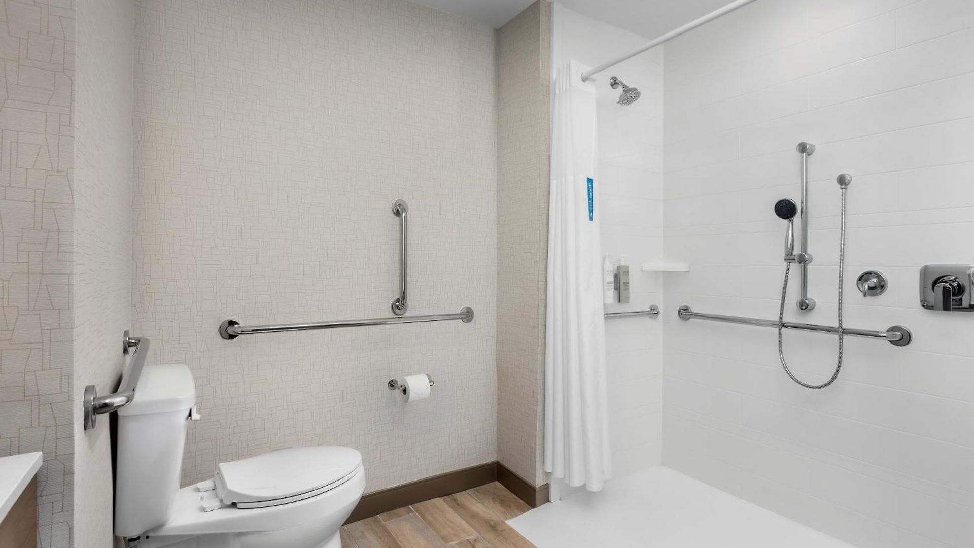 Hampton French Quarter Market Area Hotel 3*