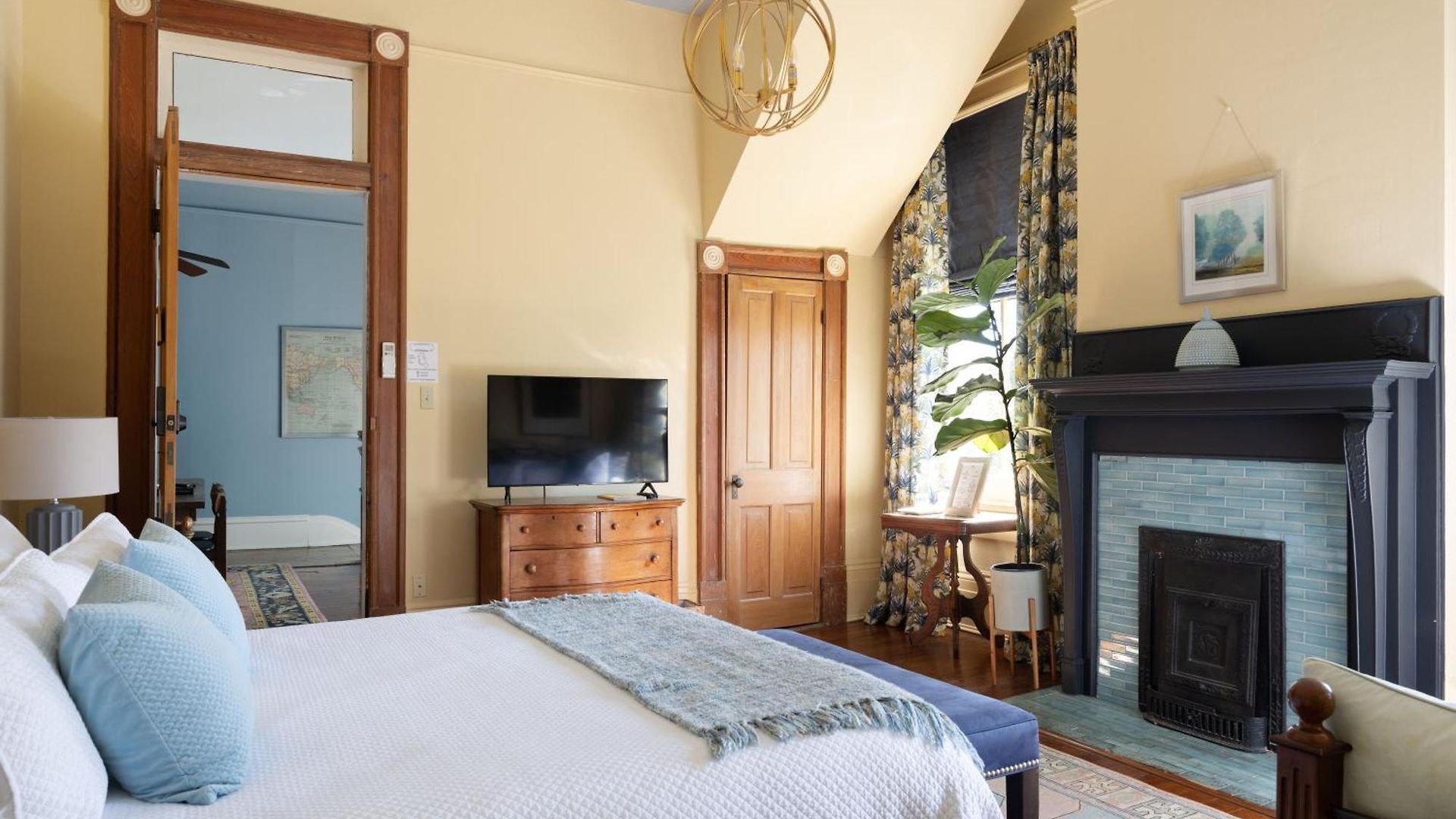 Bed & Breakfast The Sully Mansion *