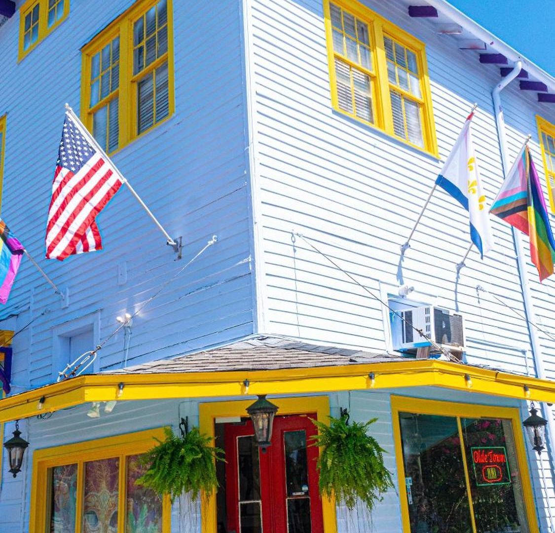 Historic Mardi Gras 3*