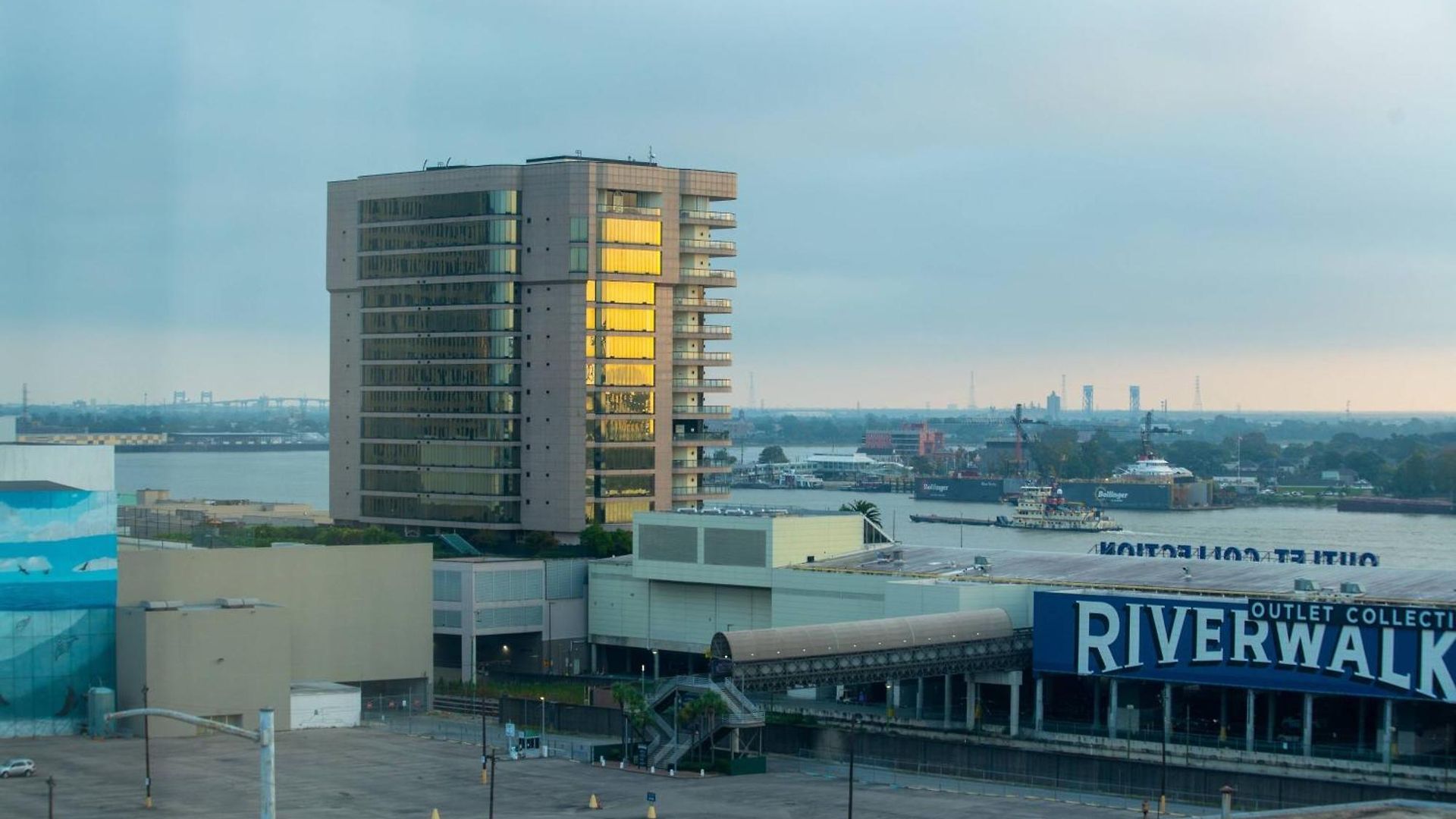 Marriott Warehouse Arts District Hotel 4*