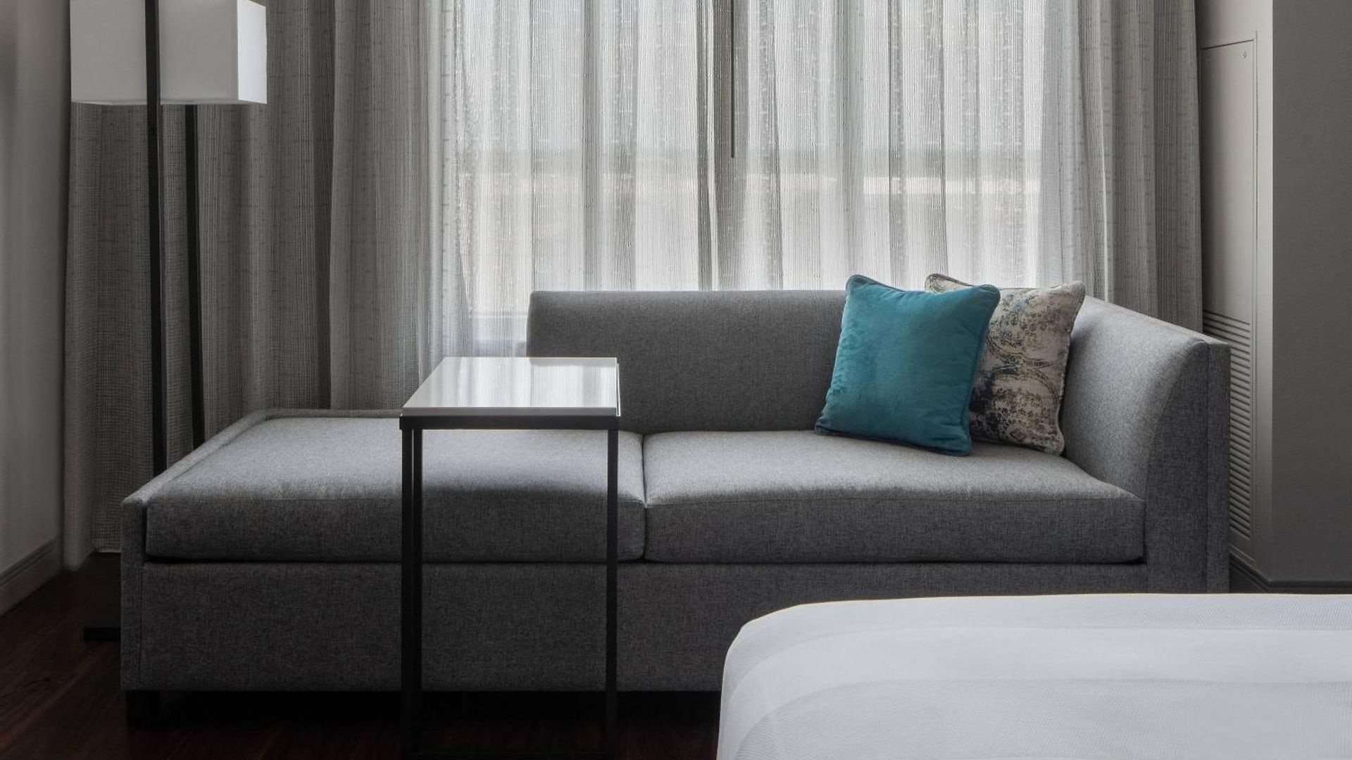 Hotel Marriott Warehouse Arts District 4*