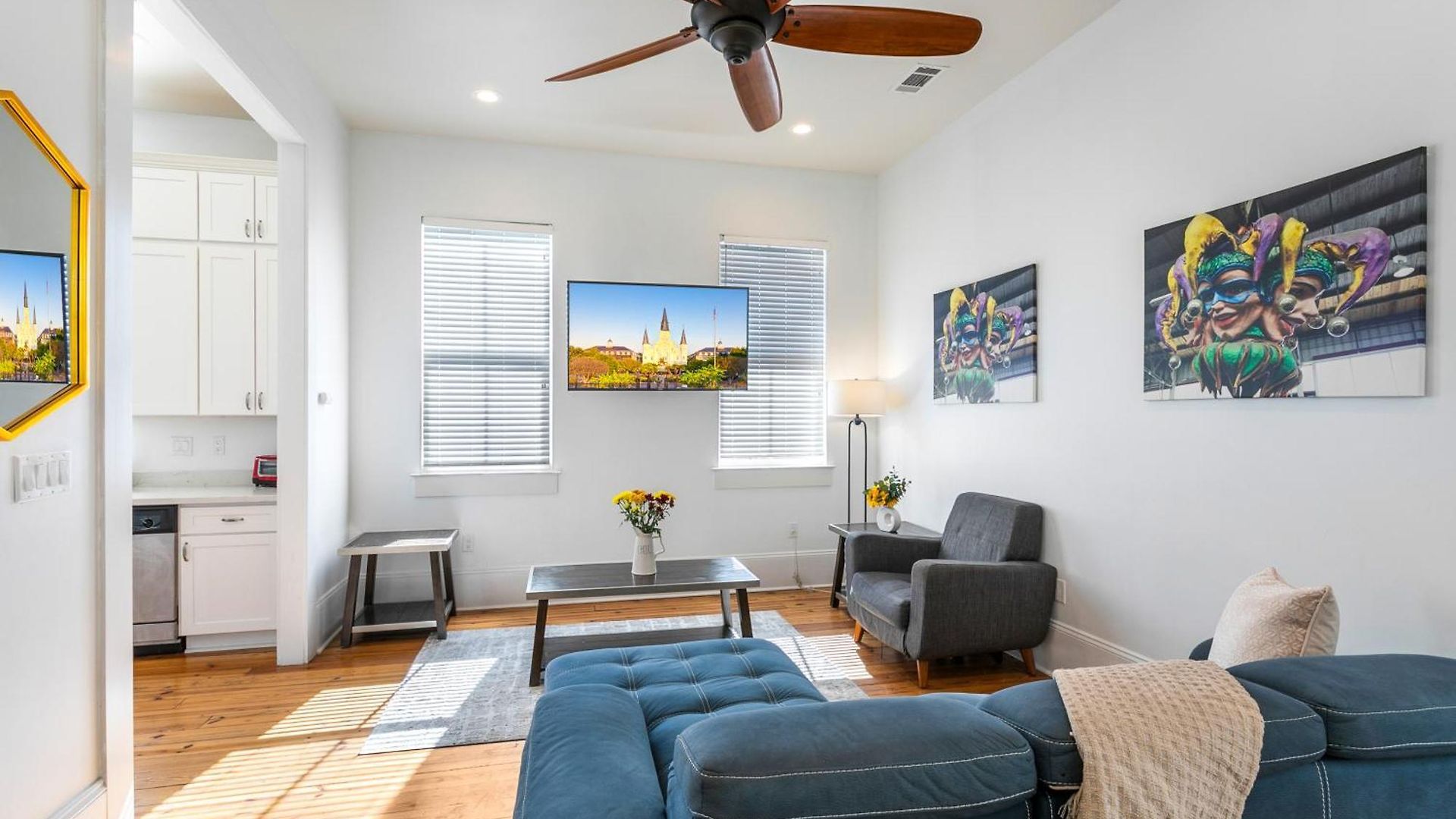 3br On Carondelet By Hosteeva Apartment