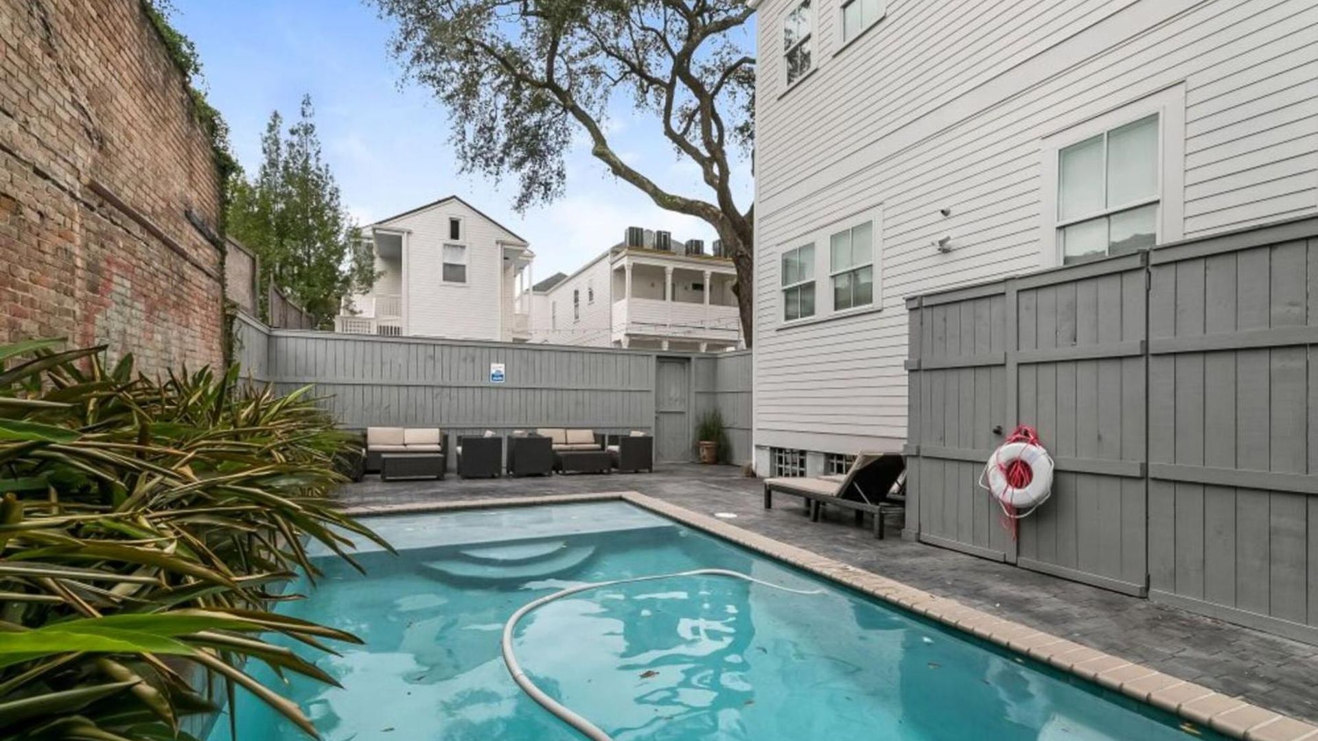 Spacious 3br Garden District W Pool & Balcony New Orleans