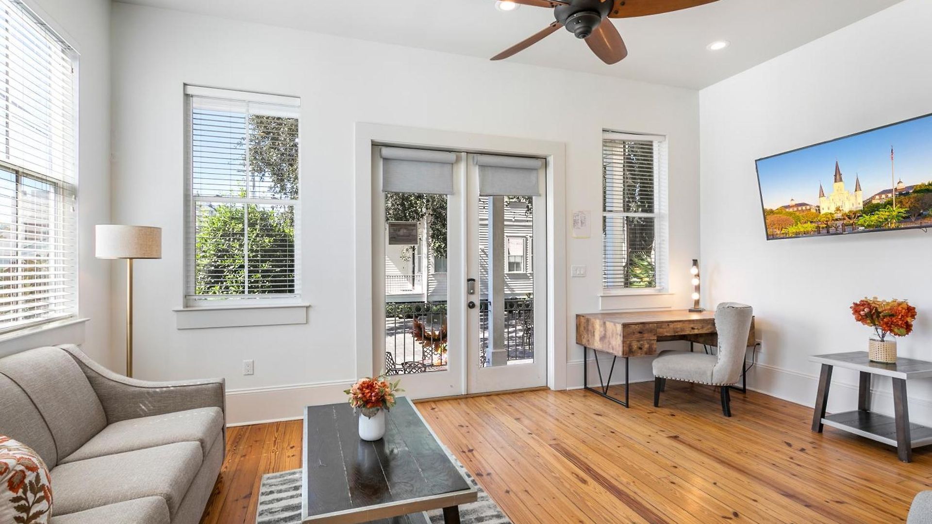Apartment Spacious 3br Garden District W Pool & Balcony *