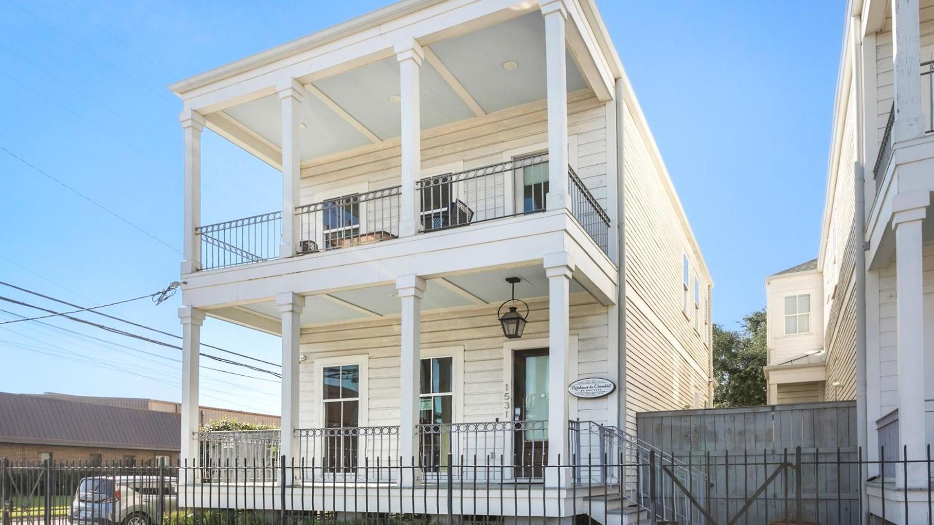 3br On Carondelet By Hosteeva Apartment New Orleans